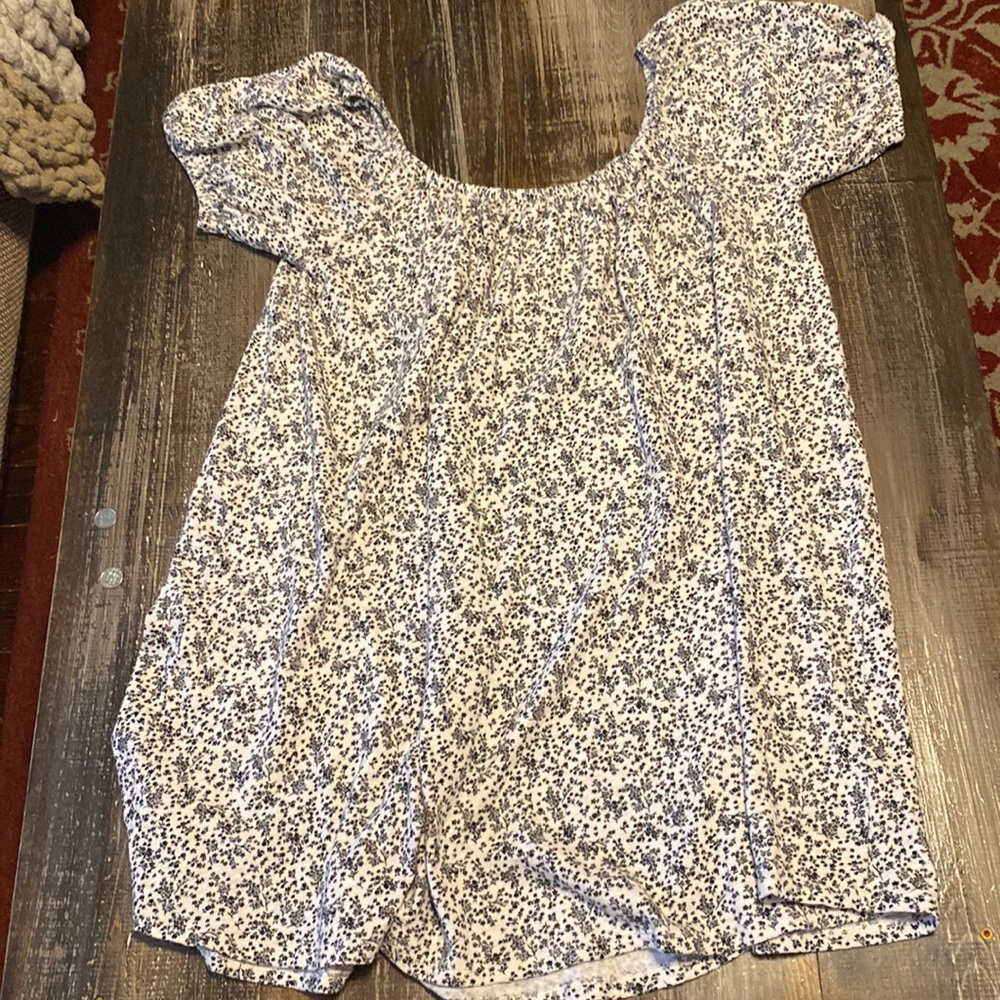 American Eagle blk/ wht mini dress - Tshirt fabric- comfy